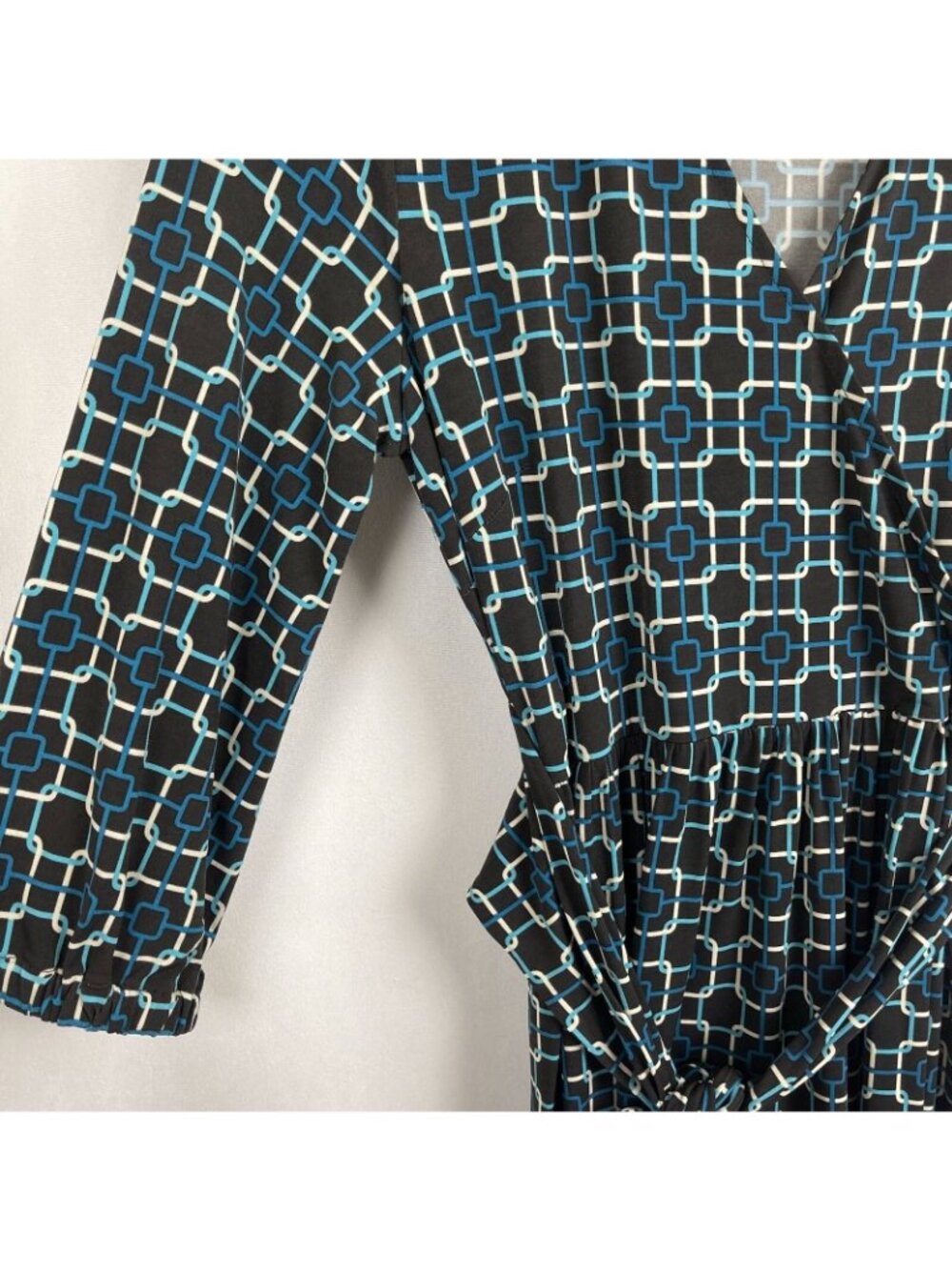 Talbots Women 3/4 Sleeve Pullover V Neck Print Dress Size 4 - Picture 10 of 11
